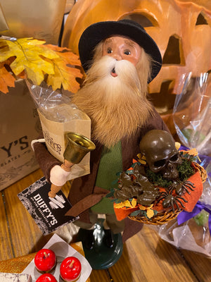 Byers' Choice Old Man Washburn & Halloween Table Set Exclusive